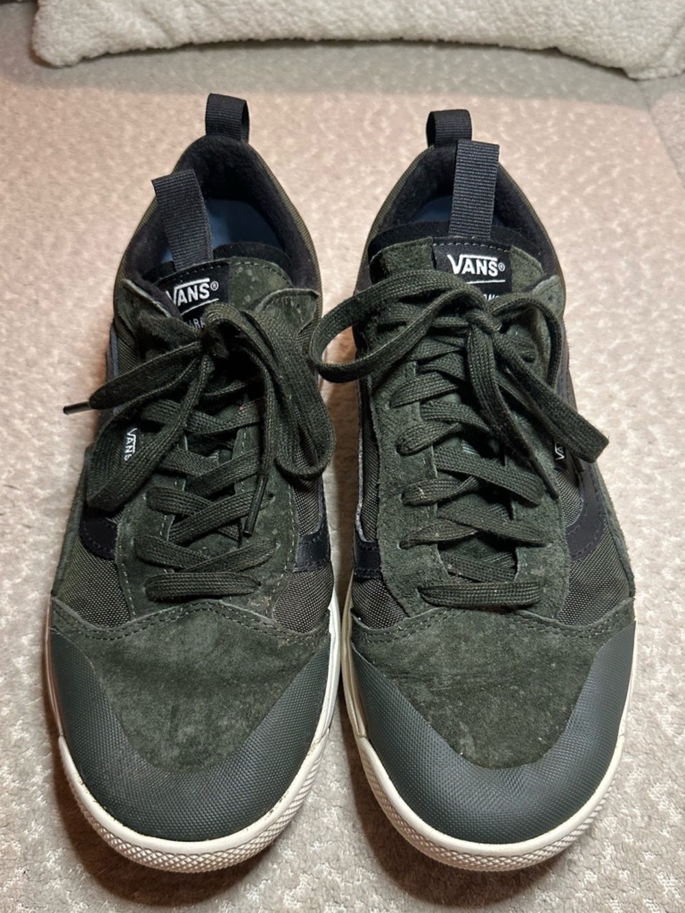 Vans Dark Green Suede Low-Top Lace Up Sneakers Size Men’s 9/Women’s 10.5